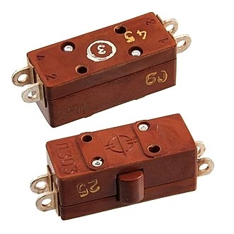 Микропереключатель Д303 (микрик) Микропереключатель Д303 (микрик)