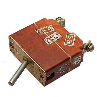 Автомат АЗСГК10    27В   10А