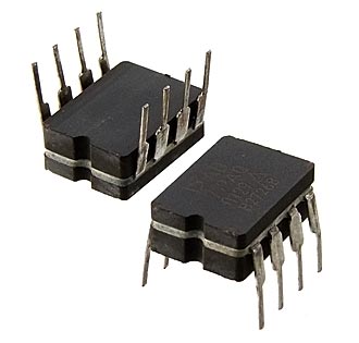 Микросхема AD712AQ           CDDIP8