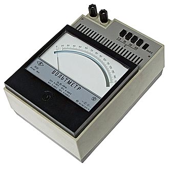 Прибор щитовой Э532 (вольтметр)